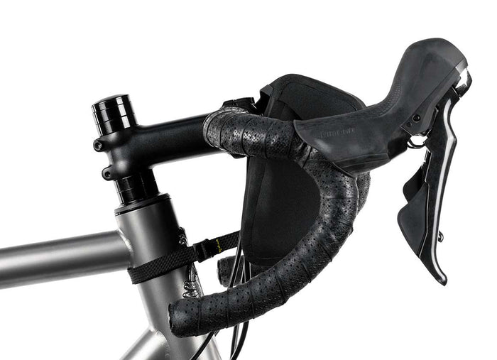 APIDURA RACING HANDELBAR MINI PACK 2.5L handlebar bag - APIDURA - Evelostore