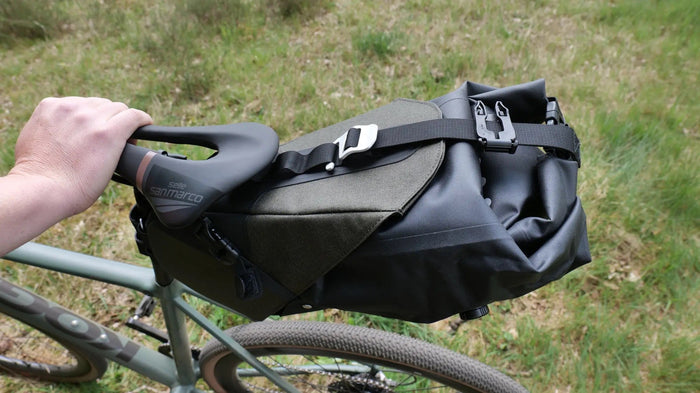 BROOKS SCAPE 8L saddle bag - mud green - BROOKS - Evelostore