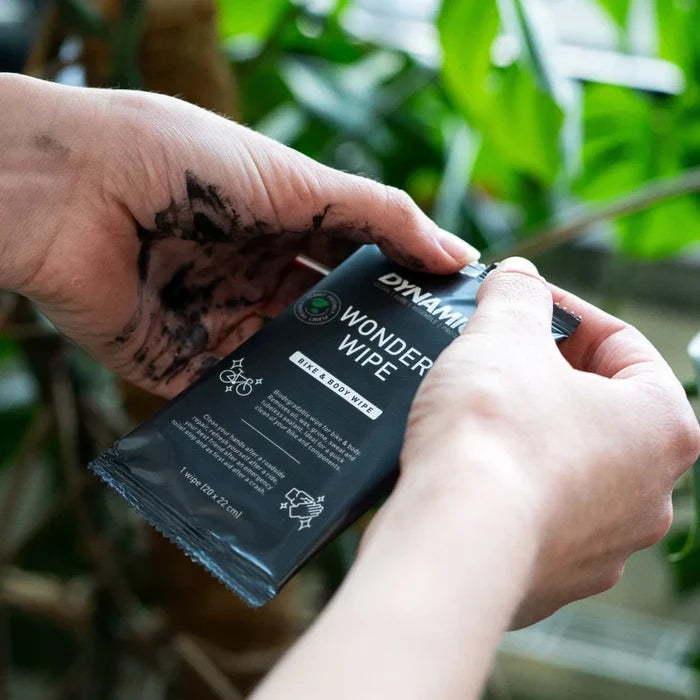 DYNAMIC WONDER WIPES for bike & body | 7 pcs