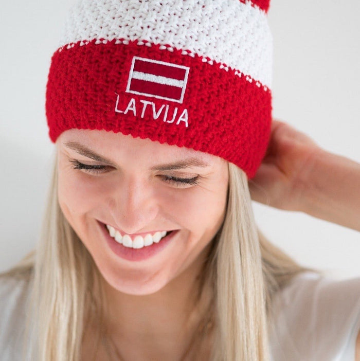 ELEVEN POM LATVIJA knitted beanie - red - ELEVEN SPORTSWEAR - Evelostore