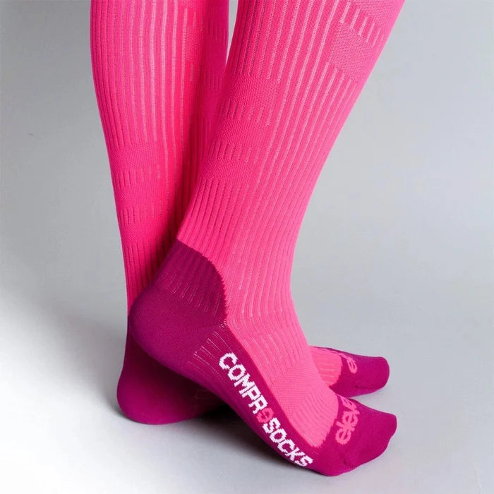 ELEVEN SPORTSWEAR ActivePulse Long compression socks - pink - ELEVEN SPORTSWEAR - Evelostore