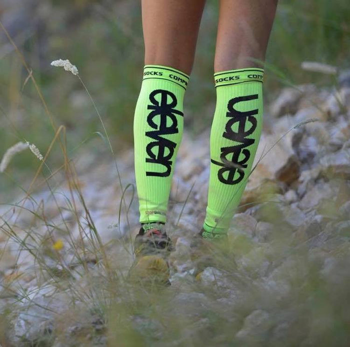 ELEVEN SPORTSWEAR Compression calf sleeves - Fluo