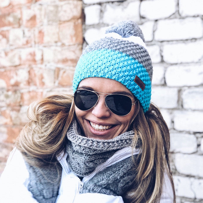 ELEVEN SPORTSWEAR Knitted beanie POM turquoise/grey