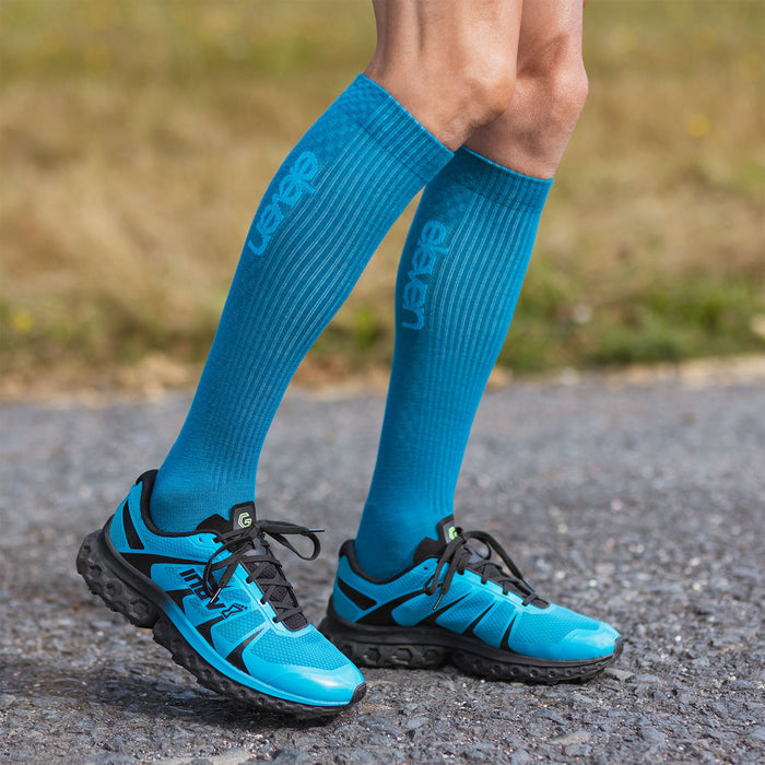 ELEVEN SPORTSWEAR Merino Long compression socks - aqua