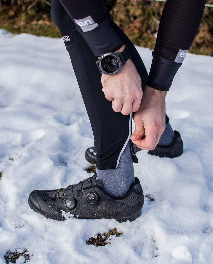 ELEVEN SPORTSWEAR MIRROR THERMO long pants - black - ELEVEN SPORTSWEAR - Evelostore