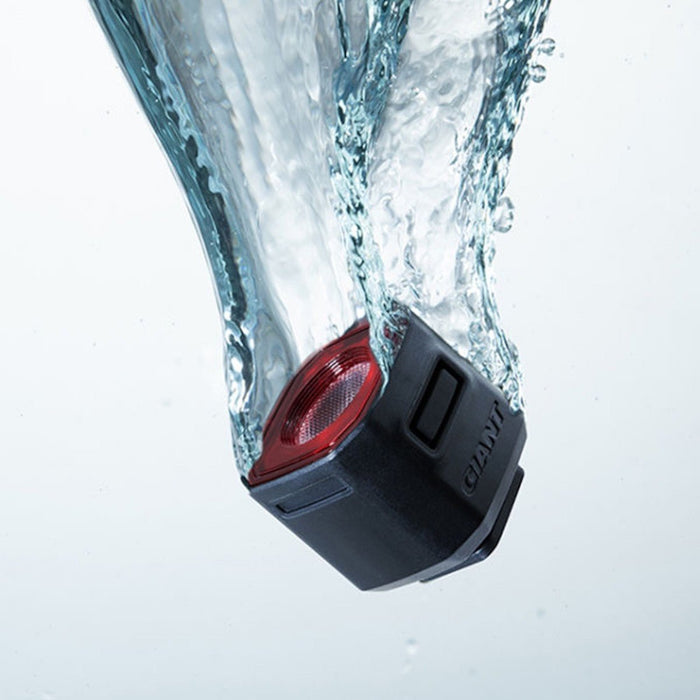 GIANT RECON TL 100 rear light - GIANT - Evelostore