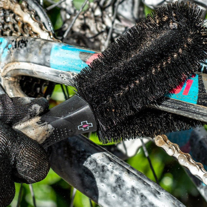 MUC - OFF TWO PRONG wash brush - MUC - OFF - Evelostore