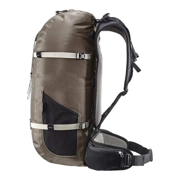 ORTLIEB ATRACK 35L backpack - dark sand