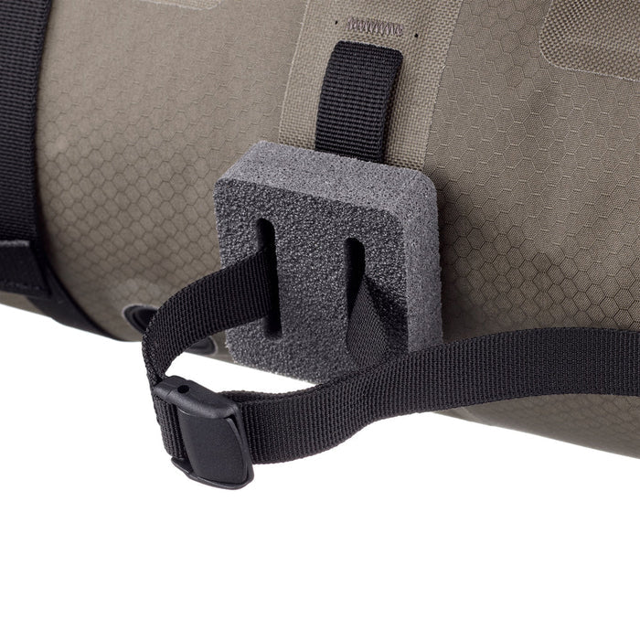 ORTLIEB HANDLEBAR-PACK 15L handlebar bag - dark sand