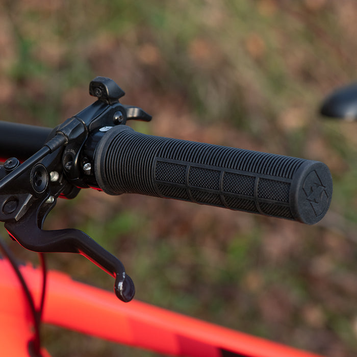 OXC Driver Lock-on MTB grips - black