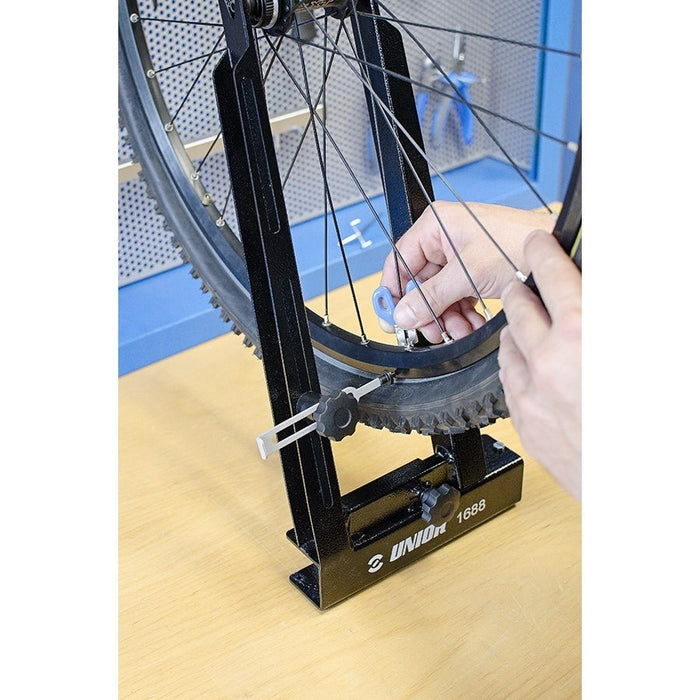 UNIOR 1688 Pro professional wheel truing stand - UNIOR - Evelostore
