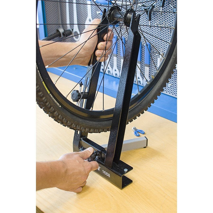 UNIOR 1688 Pro professional wheel truing stand - UNIOR - Evelostore